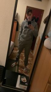 642339869: Chico busca chica en Barcelona