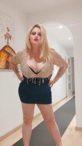641627295: Chica busca chico en Barcelona