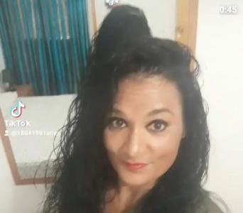 625827229: Chica busca chico en Sevilla