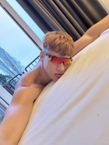 672190778: Chico busca chica en Barcelona