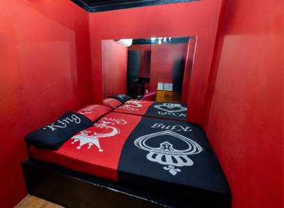 Chica busca chico en Ibiza: 