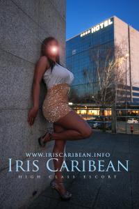 613431135: Chica busca chico en La Coruña