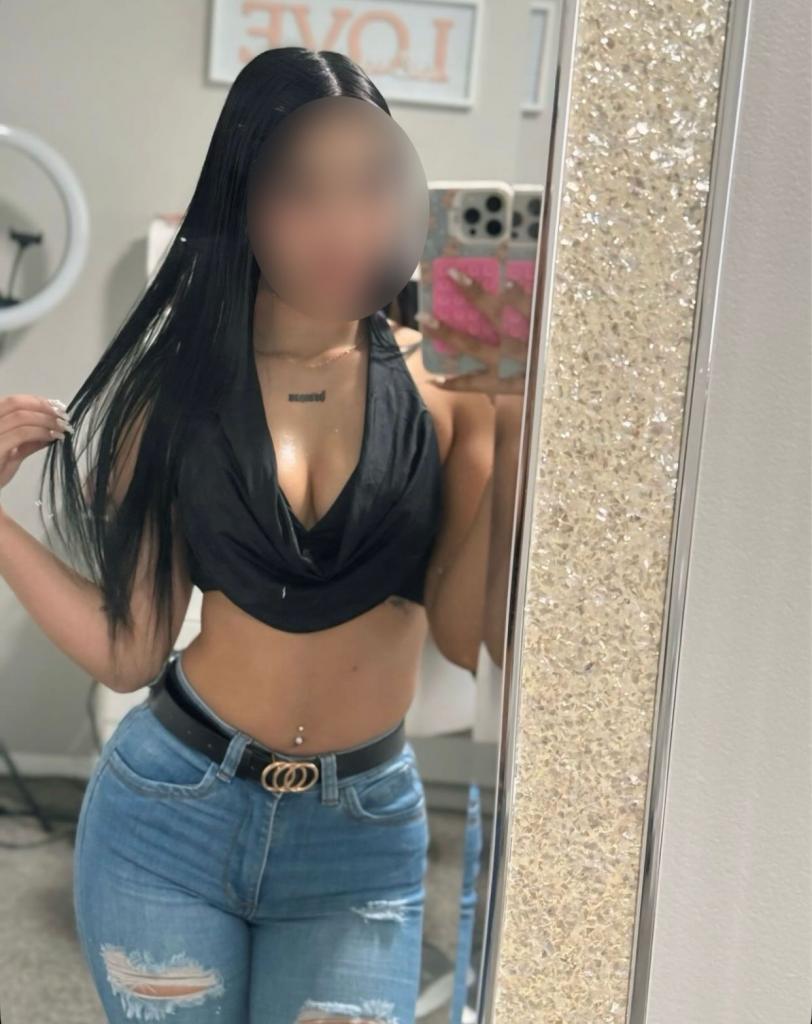 Chica busca chico en Tenerife: 