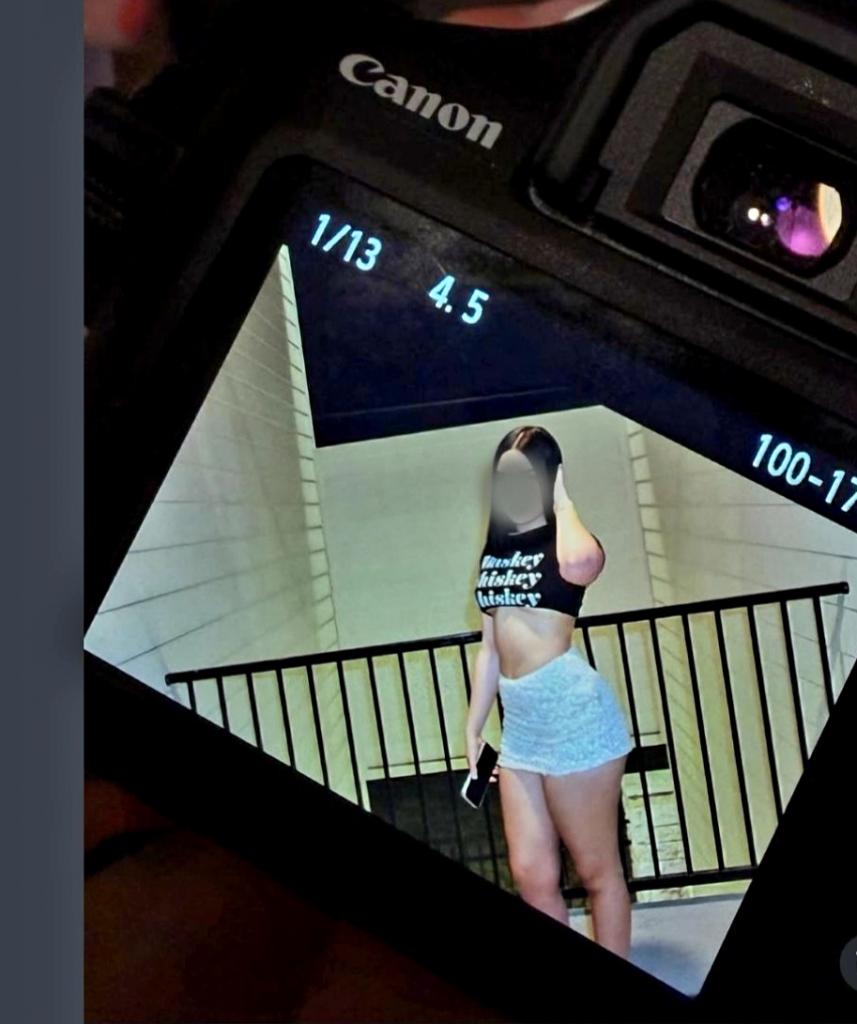 631815223: Chica busca chico en Málaga