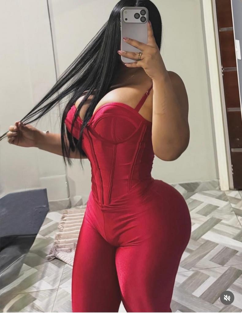 678417460: Chica busca chico en Granada