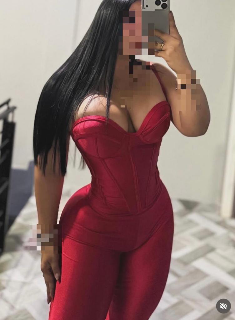 Chica busca chico en Granada: 