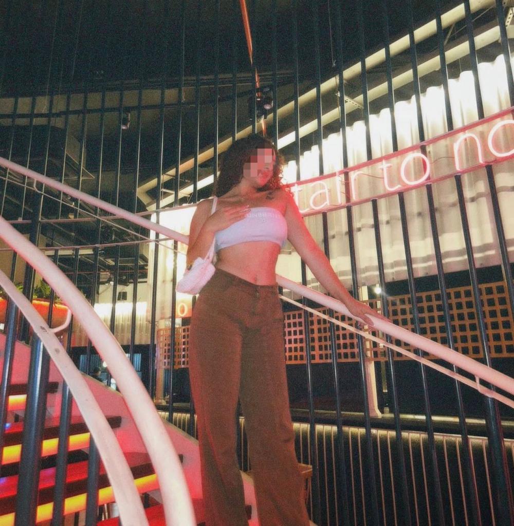 Chica busca chico en Tenerife: 