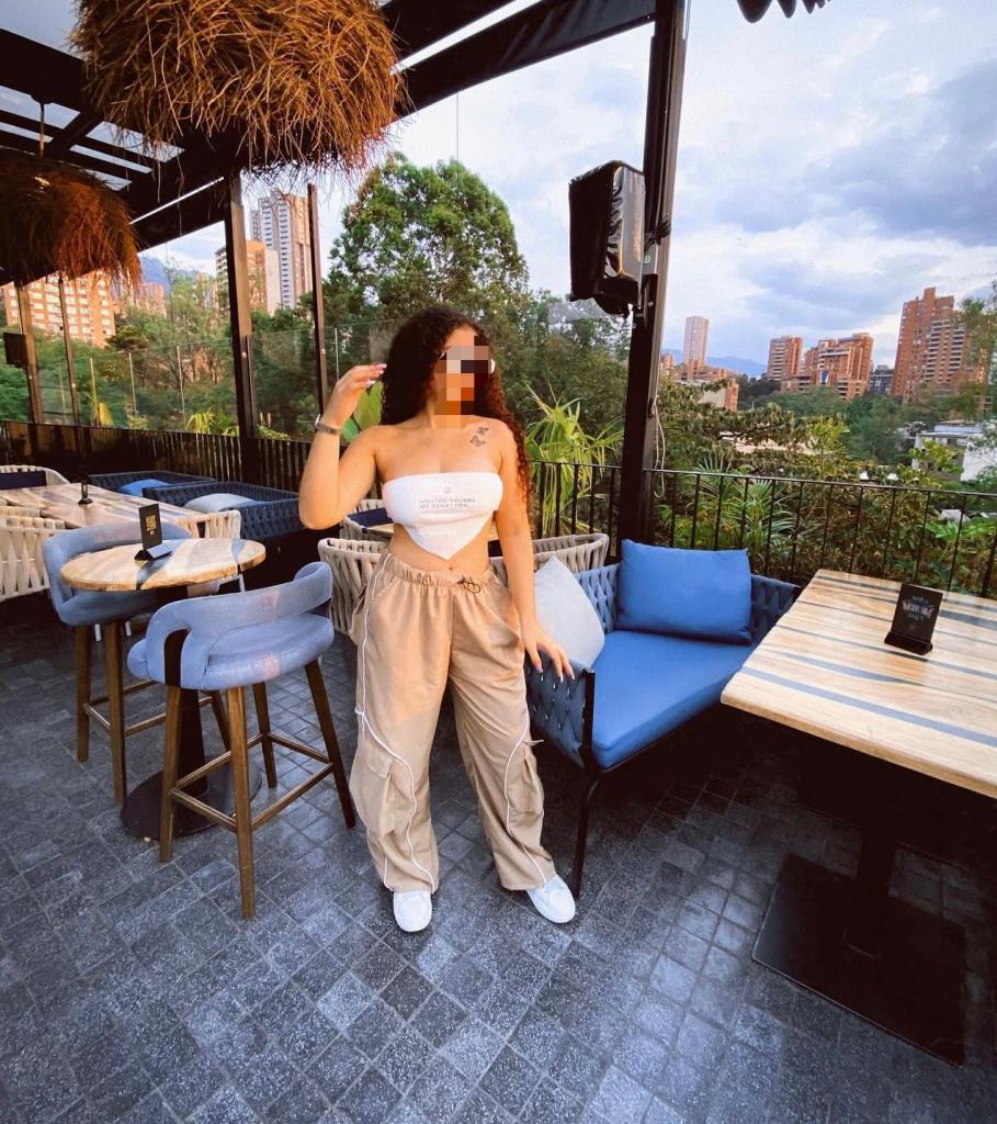 Chica busca chico en Tenerife: 