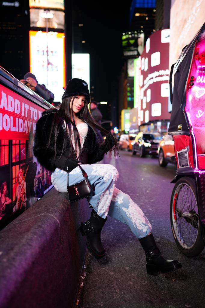 663082930: Travesti en Madrid