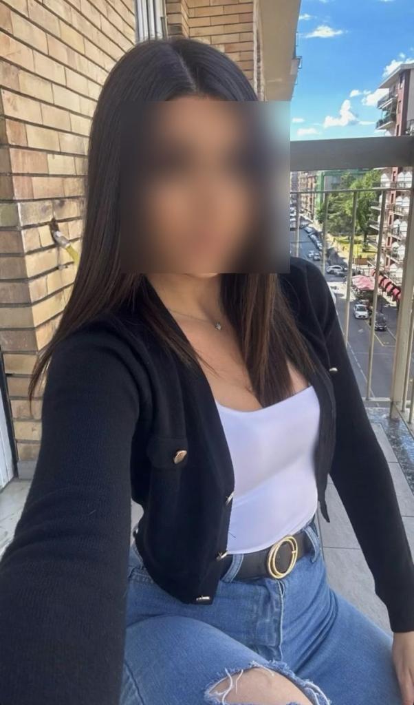 631111868: Chica busca chico en León