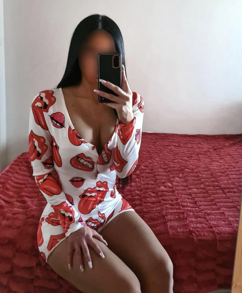 Chica busca chico en Barcelona: 