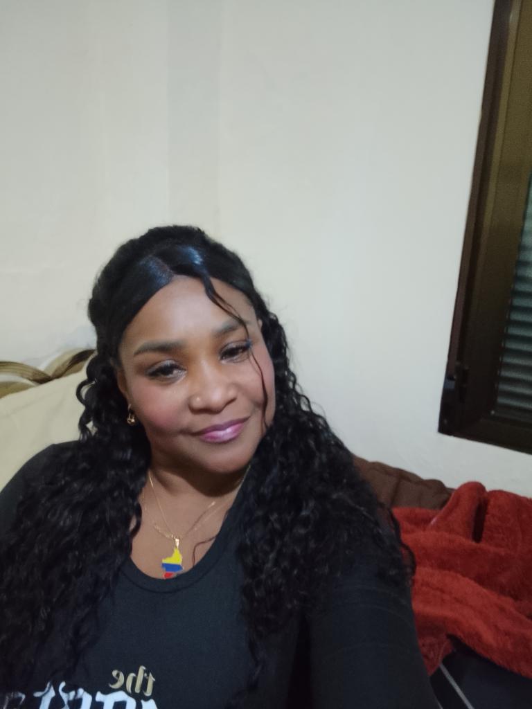 643701256: Chica busca chico en Murcia