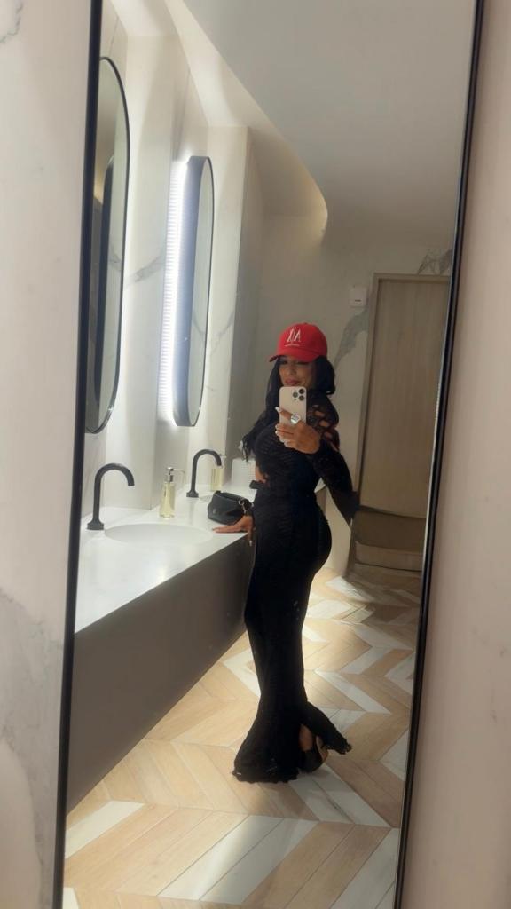 692385780: Chica busca chico en Alicante