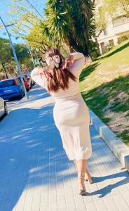 613619222: Chica busca chico en Barcelona