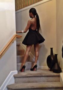 613284042: Chica busca chico en Orense