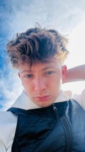 632657753: Chico busca chica en Barcelona