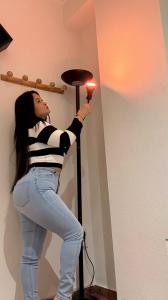 607527971: Chica busca chico en Barcelona