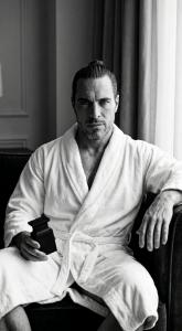 600281913: Chico busca chica en Madrid