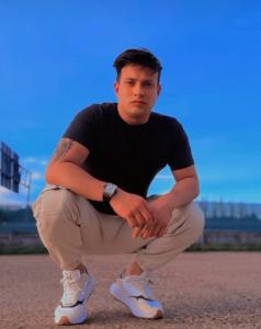 611235589: Chico busca chica en Valladolid