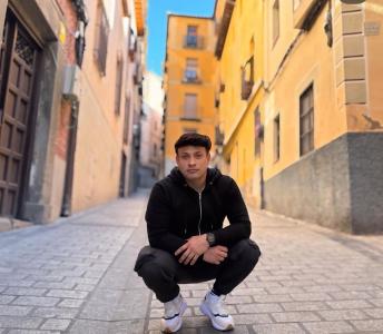 611235589: Chico busca chica en Valladolid