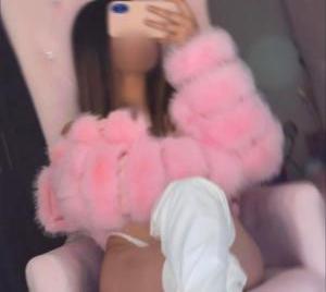 631825449: Chica busca chico en Málaga