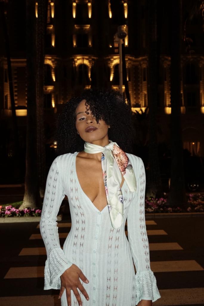 676220264: Chica busca chico en Barcelona