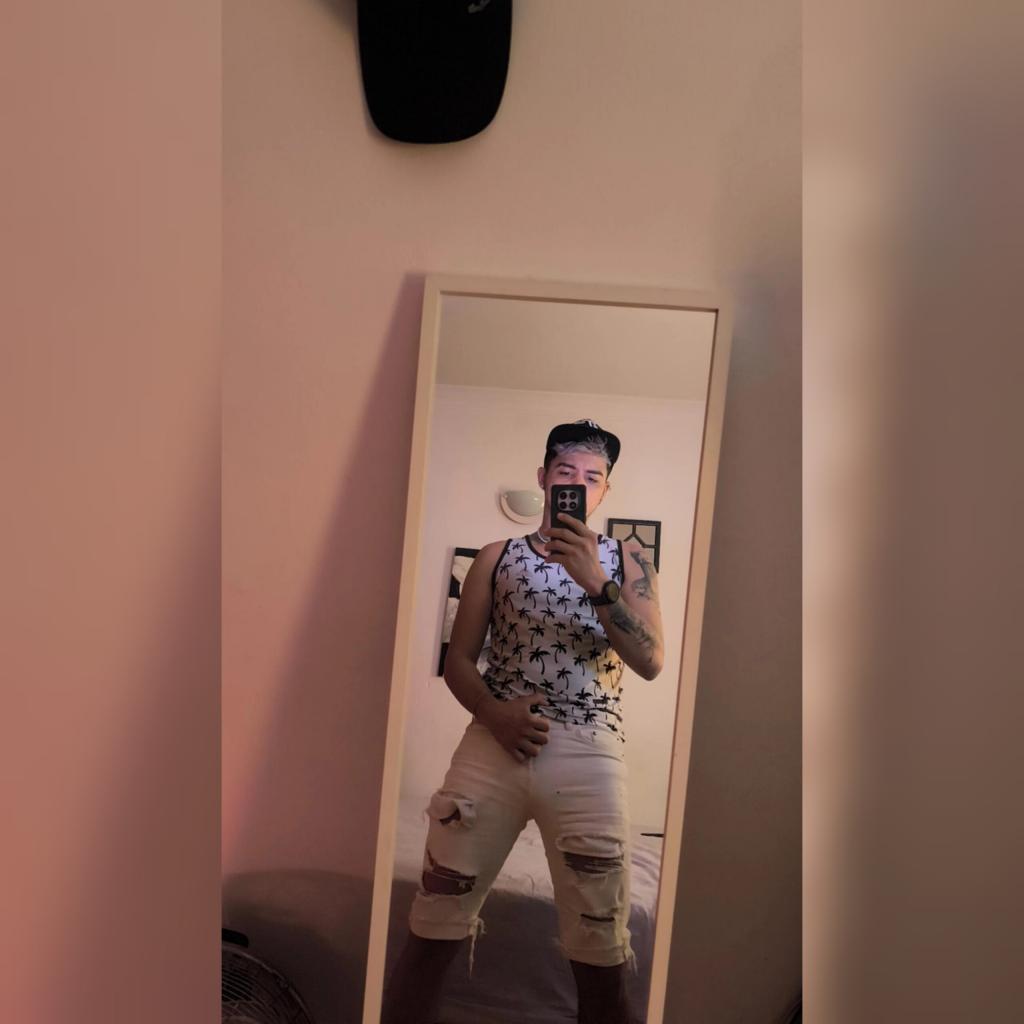 Chico busca chica en Las Palmas: 