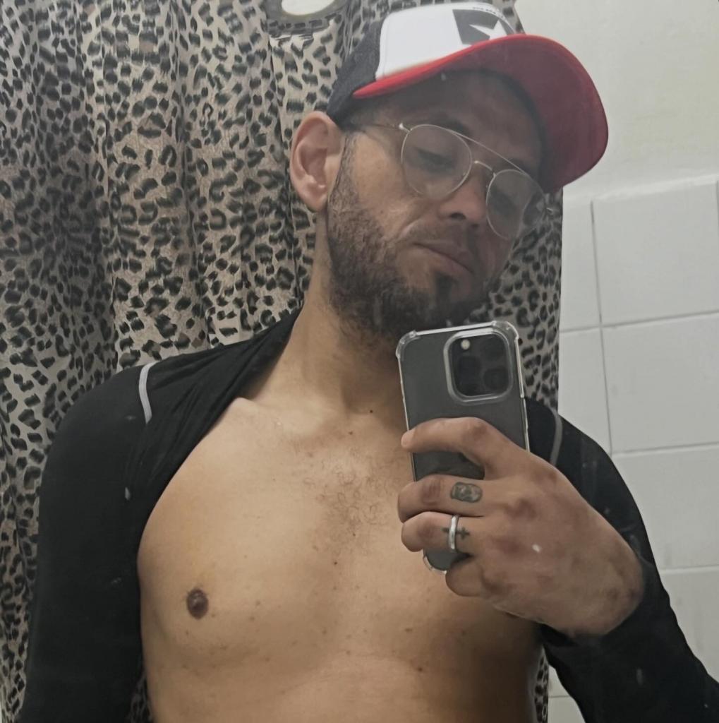 Chico busca chica en Asturias: 