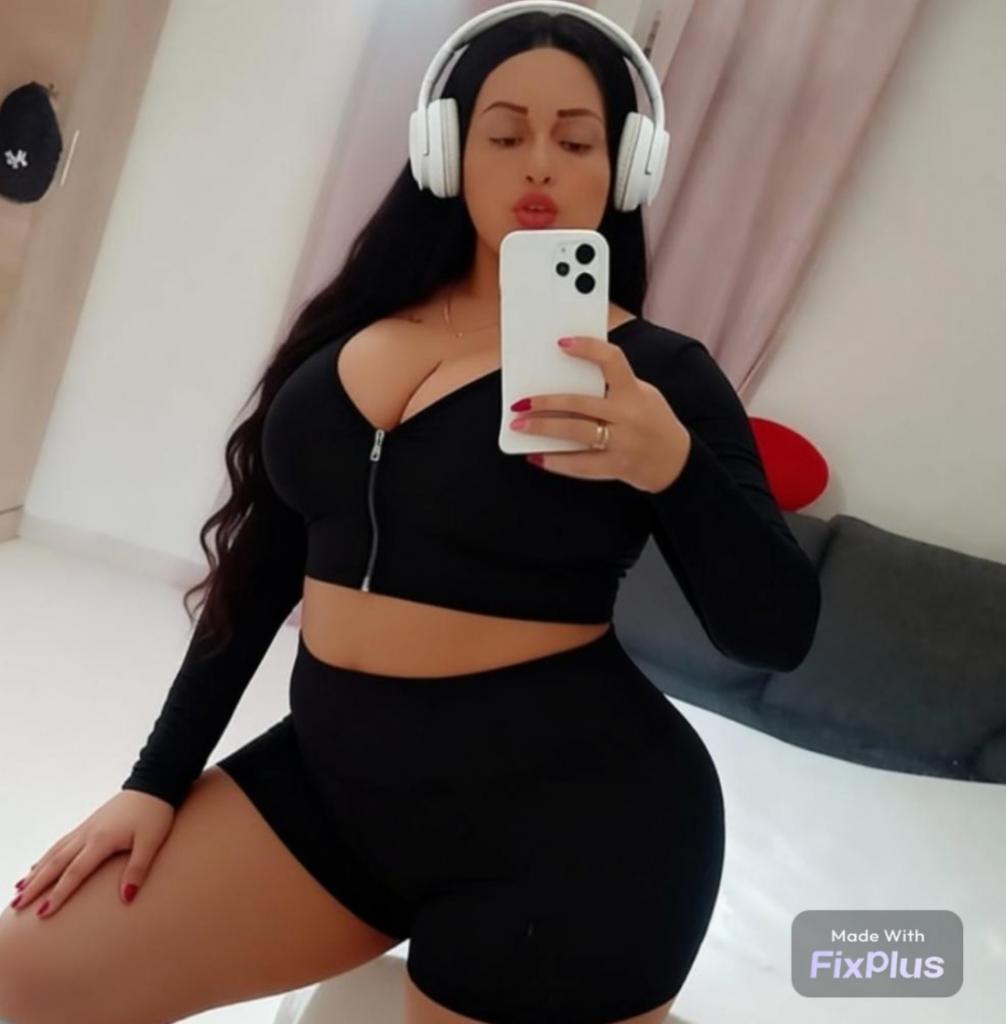 Chica busca chico en Huelva: 