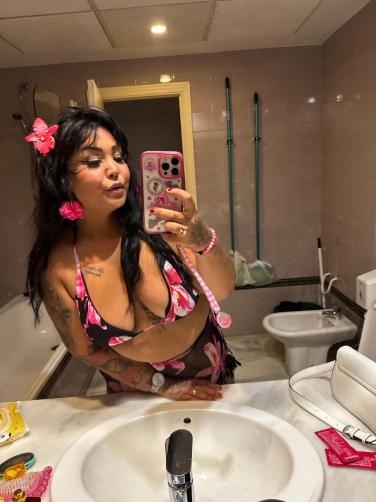 Chica busca chico en Almería: 