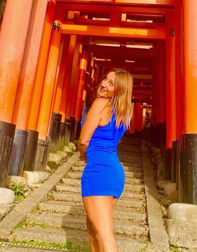 632530547: Chica busca chico en Sevilla