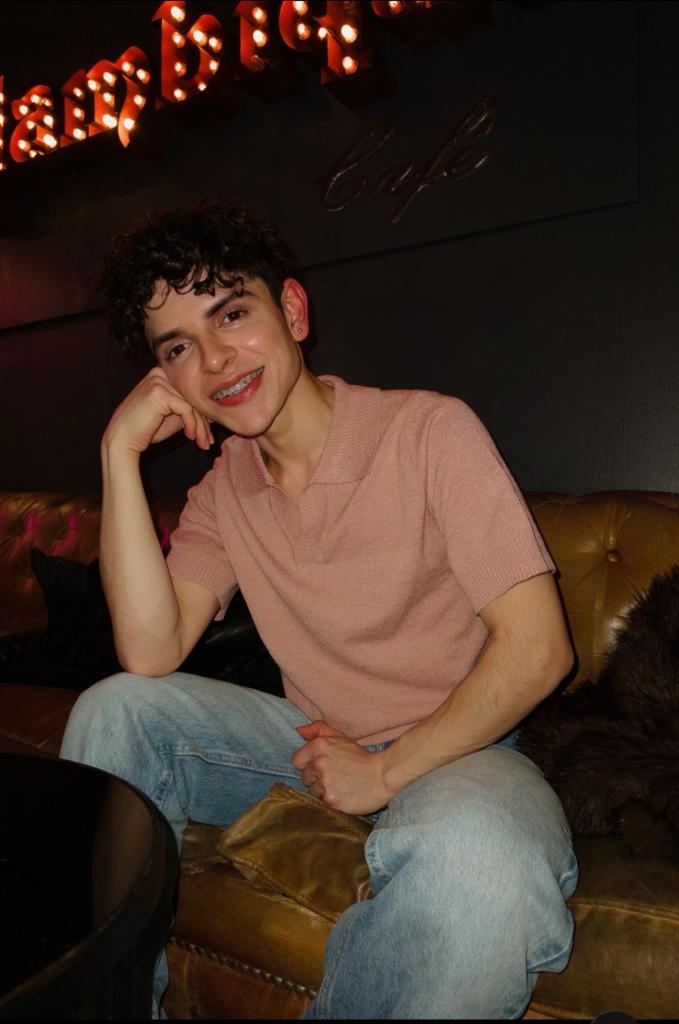 613850779: Chico busca chica en Ibiza