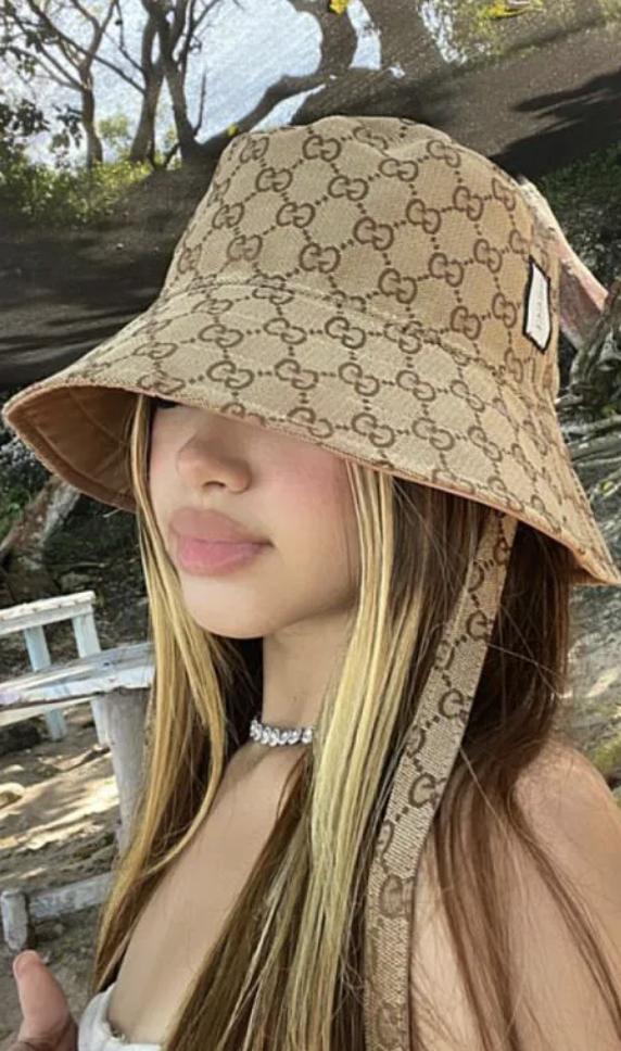 Chica busca chico en Asturias: 