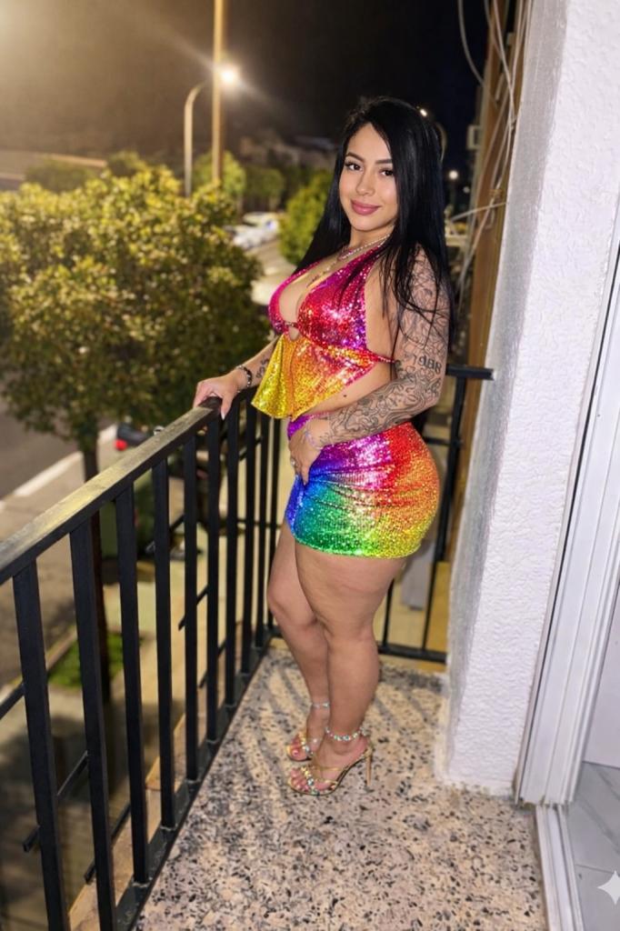 Chica busca chico en Ibiza: 