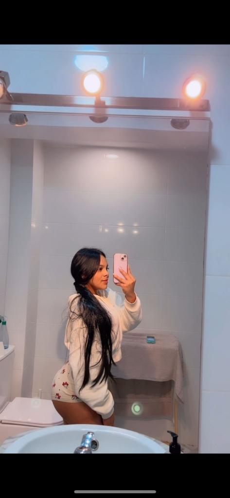 Chica busca chico en Pontevedra: Chica busca chico