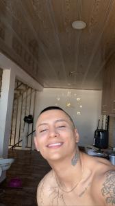 Chico busca chica en Orense: 