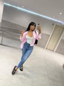 Chica busca chico en Granada: 