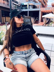 Chica busca chico en Tenerife: 