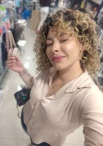 Chica busca chico en Cádiz: 