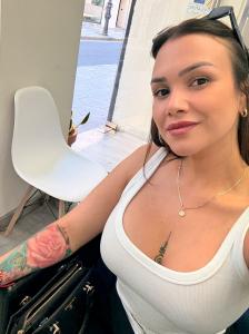 Chica busca chico en Barcelona: 