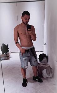 643844892: Chico busca chica en Madrid