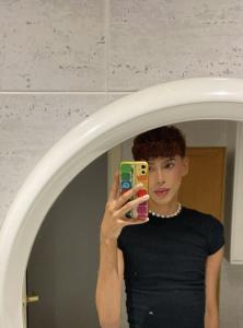 631461031: Chico busca chica en Málaga