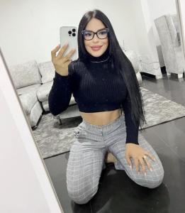 Chica busca chico en Cádiz: 