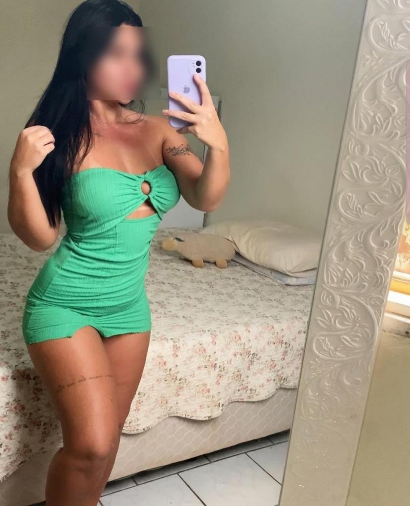 677358621: Chica busca chico en Lugo