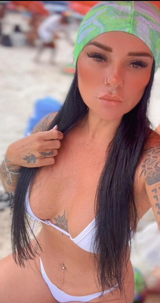 694255770: Chica busca chico en Pontevedra