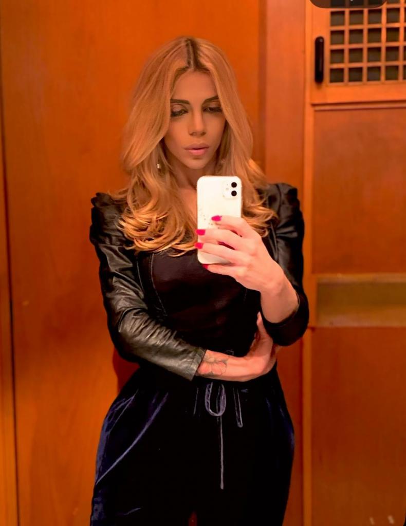 611221324: Chica busca chico en Málaga