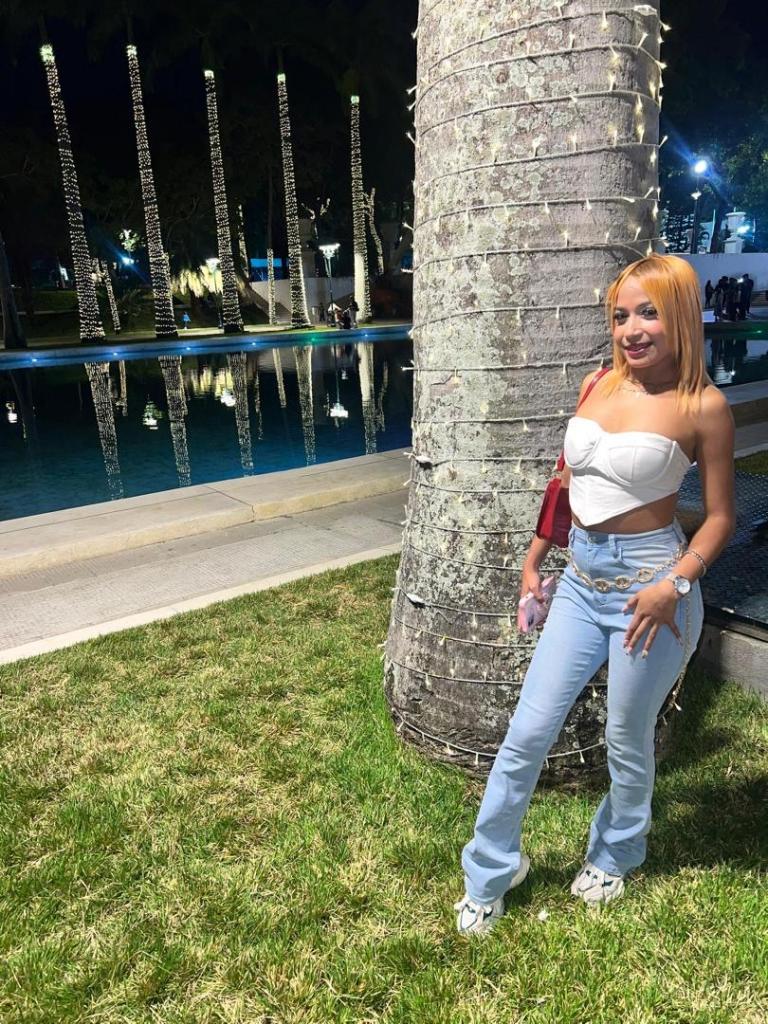 600464284: Chica busca chico en León