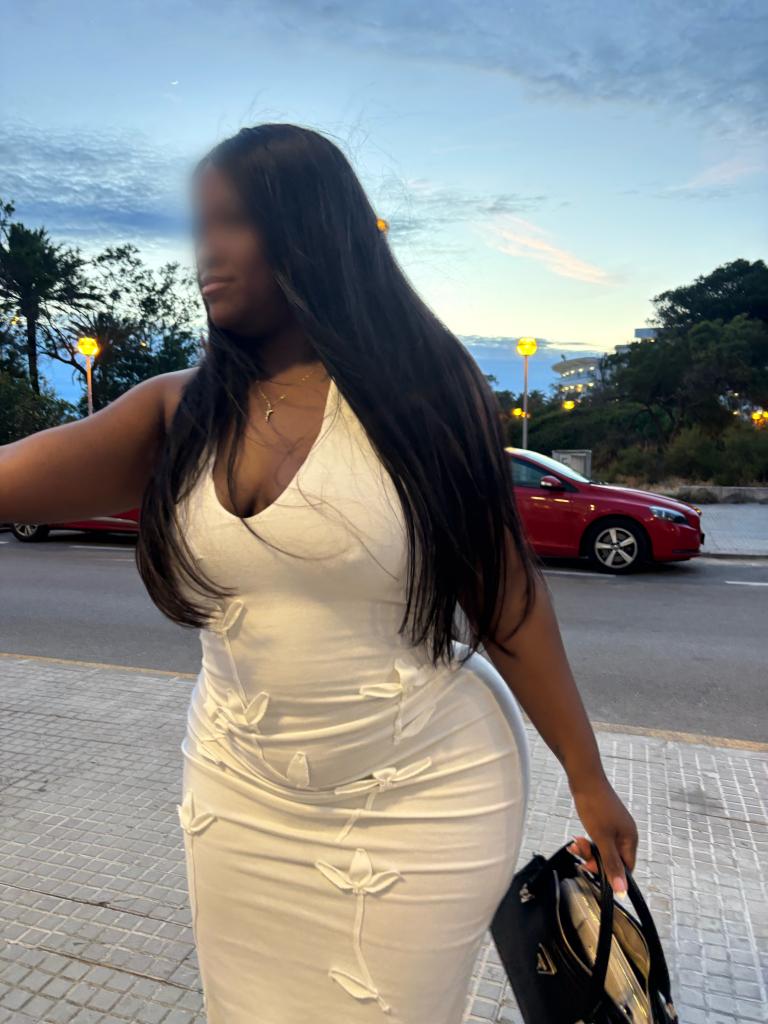 663166699: Chica busca chico en Mallorca
