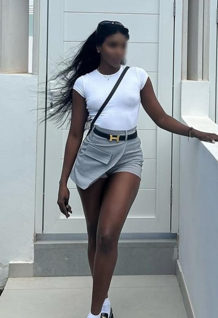 Chica busca chico en Almería: 