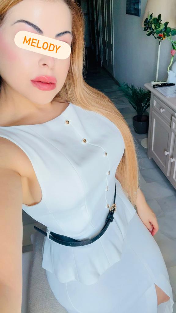 Chica busca chico en Cádiz: 